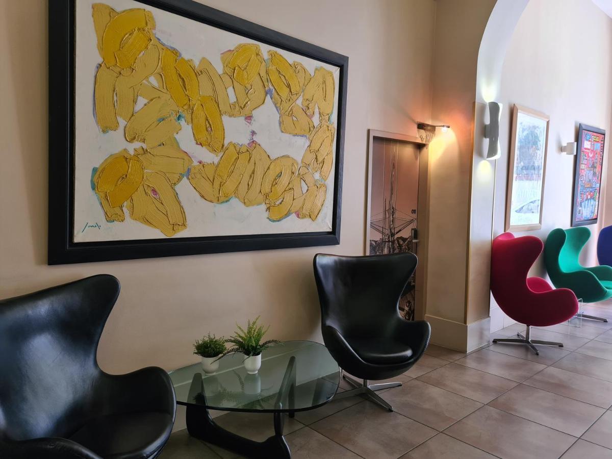 Hotel Amiraute Тулон Екстериор снимка