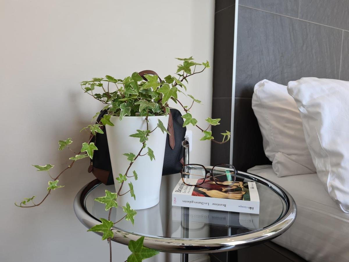 Hotel Amiraute Тулон Екстериор снимка