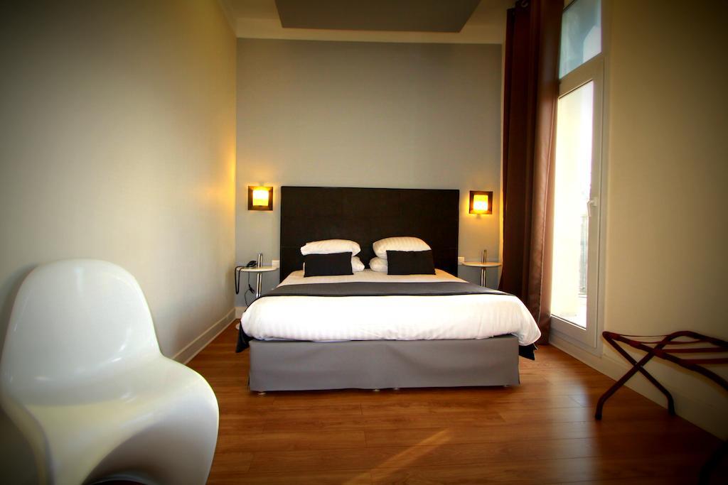 Hotel Amiraute Тулон Екстериор снимка
